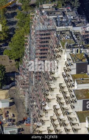 Blick aus der Vogelperspektive, Wohnblock Hannibal II, Gerüste für Renovierung und Renovierung, Vogelpothsweg, Dorstfeld, Dortmund, Ruhrgebiet, Nordrhein-Wes Stockfoto