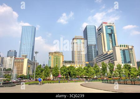 CHENGDU, CHINA - 19. JUNI: Blick auf den modernen Teil der Innenstadt von Chengdu, Hauptstadt der Provinz Sichuan. Juni 2016 Stockfoto