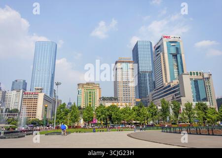 CHENGDU, CHINA - 19. JUNI: Blick auf den modernen Teil der Innenstadt von Chengdu, Hauptstadt der Provinz Sichuan. Juni 2016 Stockfoto