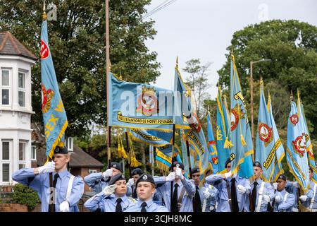 Brentwood Essex 07 Sept 2025 mehr als 500 Luftkadetten aus Essex zogen in einer Wing Parade durch das Zentrum von Brentwood, wo Gruppenkapitän Anne-Marie Houghton den Gruß nahm, bevor sie sich in der Brentwood Cathedral zu einer feierlichen Zeremonie versammelten, Credit: Ian Davidson/Alamy Live News Stockfoto