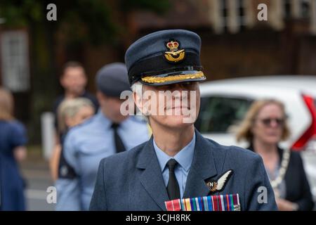 Brentwood Essex 07 Sept 2025 mehr als 500 Luftkadetten aus Essex zogen in einer Wing Parade durch das Zentrum von Brentwood, wo Gruppenkapitän Anne-Marie Houghton den Gruß nahm, bevor sie sich in der Brentwood Cathedral zu einer feierlichen Zeremonie versammelten, Credit: Ian Davidson/Alamy Live News Stockfoto