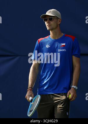 Tomas Berdych, nicht spielender Kapitän der tschechischen Nationalmannschaft, während der Vorbereitung auf das Qualifikationsspiel zwischen den USA und der Tschechischen Republik Stockfoto