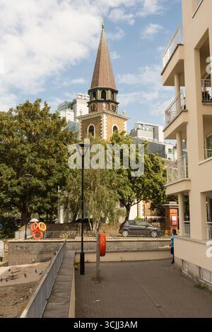 St. Mary's Church und die Themse, Battersea Church Road, Battersea, London, SW11, England, Großbritannien Stockfoto