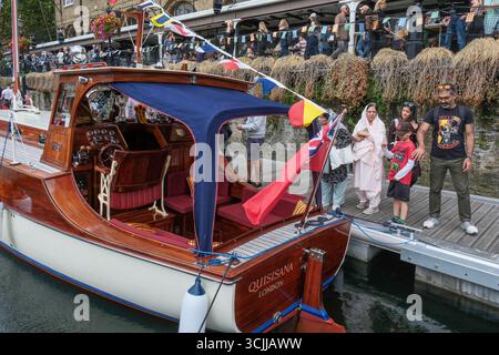 London, Vereinigtes Königreich, 6. September 2025. Classic Boat Festival, St. Katharine Docks. Das 16. Classic Boat Festival zeigt über 60 Schiffe, darunter die Dünkirchen, das modernste Wikingerschiff der Welt, die Saga Farmann und andere funktionierende Schiffe. Stockfoto
