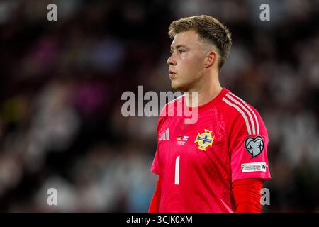 KÖLN, DEUTSCHLAND - 7. SEPTEMBER: Nordirischer Torhüter Bailey Peacock-Farrell sieht beim Qualifikationsspiel zur FIFA-Weltmeisterschaft 2026 zwischen Deutschland und Nordirland am 7. September 2025 im RheinEnergieStadion in Köln an. (Foto: Rene Nijhuis) Credit: René Nijhuis/Alamy Live News Stockfoto
