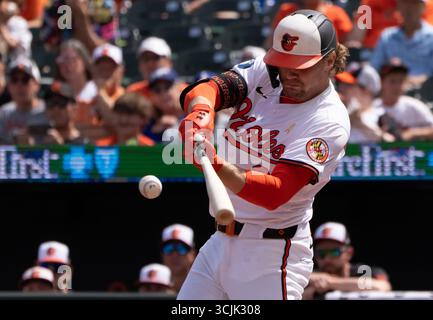 Baltimore, USA. September 2025. BALTIMORE, MD - 07. SEPTEMBER: Baltimore Orioles Shortstop Gunnar Henderson (2) am Plattenteller während eines MLB-Spiels zwischen den Baltimore Orioles und den Los Angeles Dodgers am 7. September 2025 im Oriole Park at Camden Yards in Baltimore, Maryland. (Foto: Tony Quinn/SipaUSA) Credit: SIPA USA/Alamy Live News Stockfoto