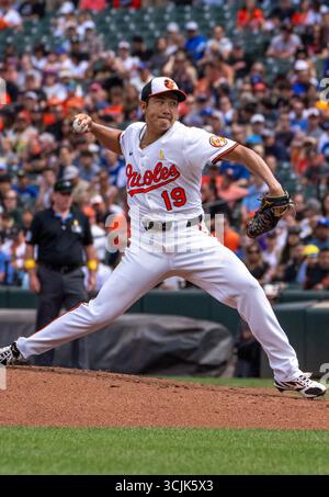 Baltimore, USA. September 2025. BALTIMORE, MD – 07. SEPTEMBER: Tomoyuki Sugano (19) auf dem Hügel während eines MLB-Spiels zwischen den Baltimore Orioles und den Los Angeles Dodgers am 7. September 2025 im Oriole Park at Camden Yards in Baltimore, Maryland. (Foto: Tony Quinn/SipaUSA) Credit: SIPA USA/Alamy Live News Stockfoto