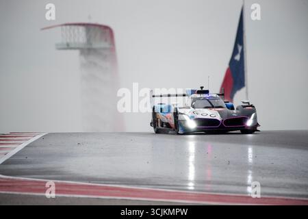 Amerika. September 2025. Dries Vanthoor (15) Fahrer 1 und Raffaele Marciello Fahrer 2 und Kevin Mannussen Fahrer 3 im BMW M Hybrid V8 mit BMW M Team WRT, letztes Rennen bei der FIA World Endurance Championship auf dem Circuit of the Americas. Austin, Texas. Mario Cantu/CSM/Alamy Live News Stockfoto