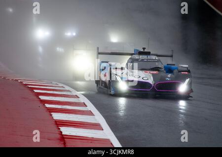 Amerika. September 2025. Dries Vanthoor (15) Fahrer 1 und Raffaele Marciello Fahrer 2 und Kevin Mannussen Fahrer 3 im BMW M Hybrid V8 mit BMW M Team WRT, letztes Rennen bei der FIA World Endurance Championship auf dem Circuit of the Americas. Austin, Texas. Mario Cantu/CSM/Alamy Live News Stockfoto
