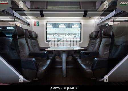 Der Bahnhof befindet sich im 12. Arrondissement, am rechten Ufer der seine im Osten von Paris. Eröffnet 1849. Stockfoto