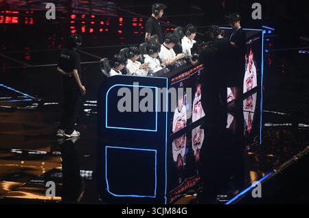 Hangzhou, China. September 2025. E-Sport-Experten treten am 7. September 2025 beim Honor of Kings Professional League Summer Finals in Hangzhou, Provinz Zhejiang, China, an 2025. (Foto: Costfoto/NurPhoto) Credit: NurPhoto SRL/Alamy Live News Stockfoto