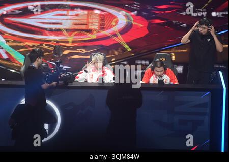 Hangzhou, China. September 2025. E-Sport-Experten treten am 7. September 2025 beim Honor of Kings Professional League Summer Finals in Hangzhou, Provinz Zhejiang, China, an 2025. (Foto: Costfoto/NurPhoto) Credit: NurPhoto SRL/Alamy Live News Stockfoto