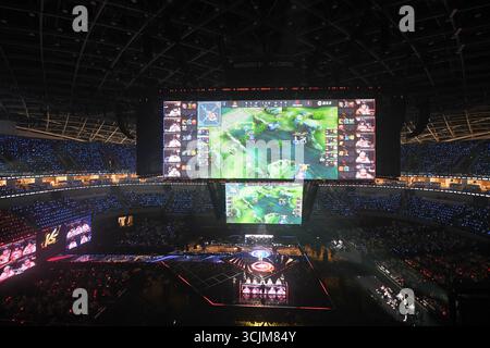 Hangzhou, China. September 2025. E-Sport-Experten treten am 7. September 2025 beim Honor of Kings Professional League Summer Finals in Hangzhou, Provinz Zhejiang, China, an 2025. (Foto: Costfoto/NurPhoto) Credit: NurPhoto SRL/Alamy Live News Stockfoto