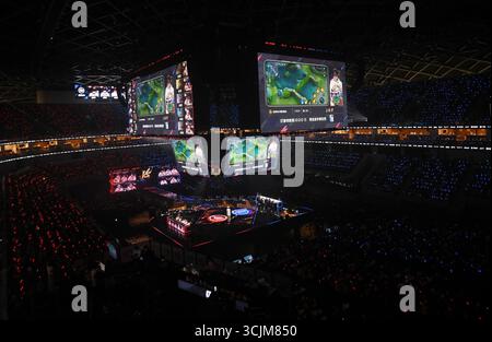 Hangzhou, China. September 2025. E-Sport-Experten treten am 7. September 2025 beim Honor of Kings Professional League Summer Finals in Hangzhou, Provinz Zhejiang, China, an 2025. (Foto: Costfoto/NurPhoto) Credit: NurPhoto SRL/Alamy Live News Stockfoto