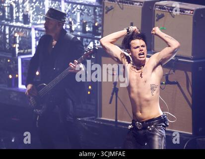 Elmont, Usa. September 2025. YUNGBLUD tritt am Sonntag, 7. September 2025, bei den MTV Video Music Awards „VMA's“ 2025 in der UBS Arena in Elmont, New York auf. Foto: John Angelillo/UPI Credit: UPI/Alamy Live News Stockfoto