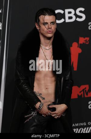 Elmont, Vereinigte Staaten. September 2025. Yungblud nimmt 2025 am 07. September 2025 an den MTV Video Music Awards, VMAs, in der UBS Arena in Elmont, New York, USA, Teil. Quelle: dpa/Alamy Live News Stockfoto