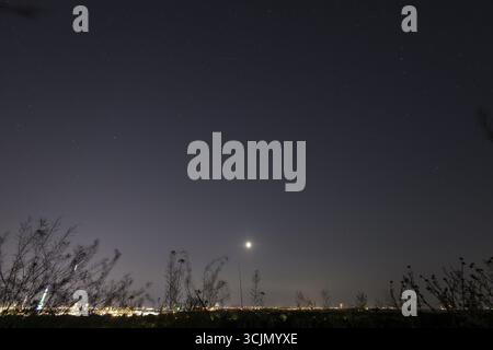 Sternenhimmel für die Mondfinsternis von Drachenberg in Berlin am 07.09.2025 Stockfoto