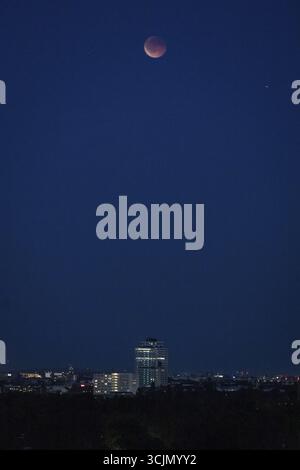 Mondfinsternis aus Berlin am 07.09.2025 Stockfoto