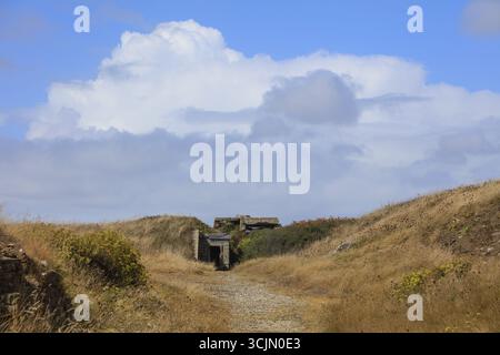 Fort de Toulbroch Toulbroc'h, Teil der Festungsanlage, die die Meerenge von Goulet de Brest schützt und die Bucht von Rade de Brest mit dem Atlan verbindet Stockfoto