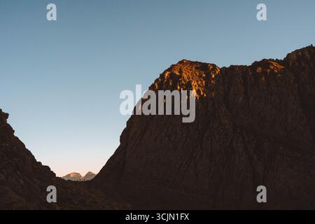 Wanderer, die an der Brèche de Roland ankommen Stockfoto