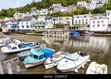 Polperro Village, Polperro, Cornwall, Großbritannien, England, Dorf, Dörfer, Cornisch, Hafen, Boote, Polperro Hafen, Gezeiten, Boot, Yachthafen, Meereslandschaft, Küste, Stockfoto