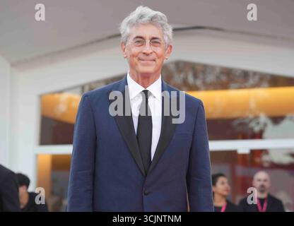 Venise, Venetie, ITALIEN. September 2025. Venedig, Italien. September 2025. ALEXANDER PAYNE besuchte am 6. September 2025 den Roten Teppich des 82. Internationalen Filmfestivals von Venedig im Lido in Venedig. (Kreditbild: © Laurent Lairys/ZUMA Press Wire) NUR REDAKTIONELLE VERWENDUNG! Nicht für kommerzielle ZWECKE! Stockfoto