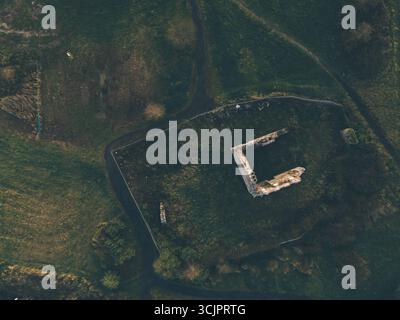 Terryland Castle in Galway, Irland bei Drohne Stockfoto