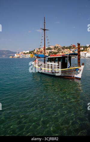 Fischerboot, Hafen, Megisti Bay, Kastellorizo, Dodekanesische Inseln, Griechenland Stockfoto