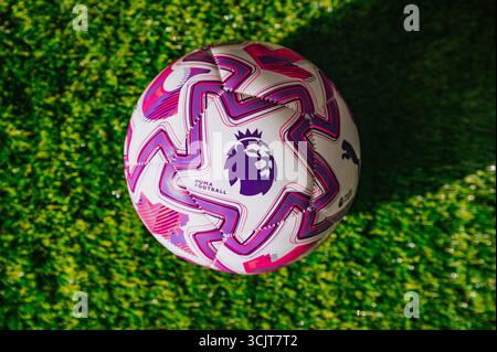 WIEN, ÖSTERREICH, 26. MAI 2025: Der offizielle Puma Match Ball für die Premier League Saison 2025/2026 Stockfoto