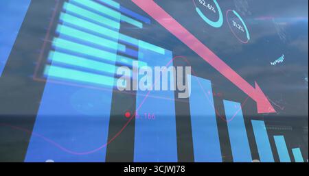 Anzeige eines Diagramms im Bürofenster mit Himmel, blauen Balken, rotem Pfeil, rosa Linie und Prozentringen Stockfoto