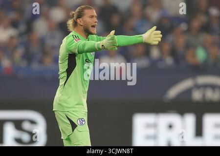 Schalke, Deutschland. August 2025. firo: 23.08.2025, Fußball: 2. Bundesliga FC Schalke 04 - VfL Bochum Torhüter Loris Karius vom FC Schalke 04 Torwartgesten Geste Credit: dpa/Alamy Live News Stockfoto