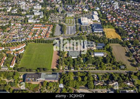 Luftansicht, Freiherr-vom-Stein-Gymnasium Hamm und Wiesengebiet, hinter Westpress Arena und Beta Finanz Eissportarena Eisbahn mit Modernisierung und r Stockfoto