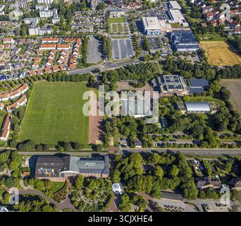 Luftansicht, Freiherr-vom-Stein-Gymnasium Hamm und Wiesengebiet, hinter Westpress Arena und Beta Finanz Eissportarena Eisbahn mit Modernisierung und r Stockfoto