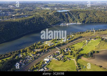 Luftansicht, Hengsteysee mit RWE Koepchenwerk am Ardeygebirge, Strandhaus Salitos Beach Hengsteysee mit Freibad Südufer, Autobahn A1, B Stockfoto
