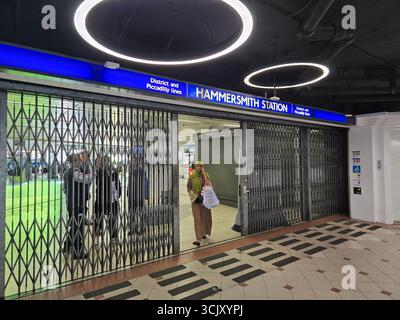 London, Vereinigtes Königreich. September 2025. Die U-Bahn-Stationen Hammersmith sind heute geschlossen. Quelle: Uwe Deffner/Alamy Live News Stockfoto
