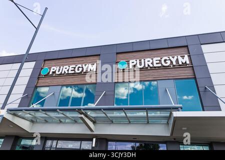 PureGym Gesundheits- und Fitness-Kette Beschilderung und Storefront-Branding. London, UK, 28. Juli 2024 Stockfoto