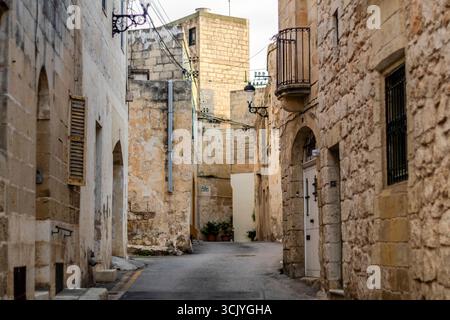 Bezaubernde mittelalterliche Straßen von Rabat Mdina in Malta, Europa Stockfoto