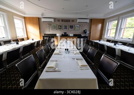 Speisekarten für Lord's Players im Pavilion of Lord's Cricket Ground, St John's Wood, North London, England, Vereinigtes Königreich Stockfoto