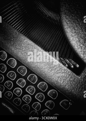 Vintage Royal Schreibmaschine in Schwarz-weiß Stockfoto
