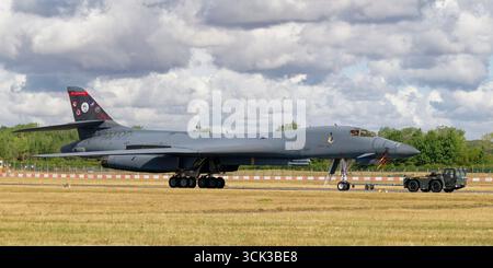 Unbrauchbarer Überschall-Jet-Bomber der US Air Force Rockwell B-1B Lancer des Global Strike Command der 37th Bomb Squadron mit Sitz in Ellsworth AFB. Stockfoto