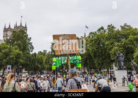Umweltaktivismus-Rallye drängt auf Null Abfall und Plastikreduktion. London, UK, 10. August 2024 Stockfoto