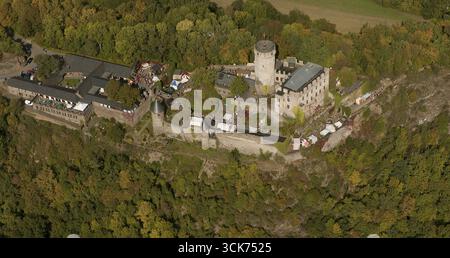 Aus der Vogelperspektive, Museum Burg Pyrmont, mit Ritterspielen, mittelalterlichem Markt, Marktständen, Roes, Eifel, Rheinland-Pfalz, Deutschland, Europa, Vogelaugen Stockfoto