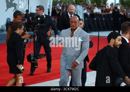 Venedig. Italien. Dwayne Johnson bei der Premiere der Smashing Machine. 84. Filmfestival von Venedig. September 2025. Ref.:LMK430-S090925-001. Anfisa Polyushkevych/Landmark Media WWW.LMKMEDIA.COM Stockfoto