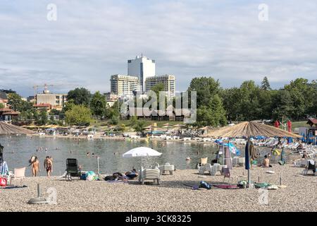 Bosnien und Herzegowina, Tuzla, Tuzla Centar: Pannonische Seen ('Panonsko jezero') - Strand- und Badeszene Stockfoto