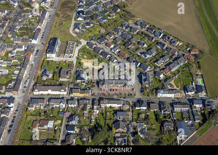 Luftaufnahme, Wohngebiet Alte Gaertnerei, Penny Supermarkt, Büderich, Wesel, Nordrhein-Westfalen, Deutschland Stockfoto