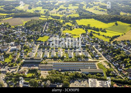 Aus der Vogelperspektive, Sprockhoeveler Beisenbruch Neubauwohnungen Einfamilienhäuser am Winkel zwischen Brinkerstraße und Hoelterstraße, Hauhinco Maschinenfabrik Stockfoto