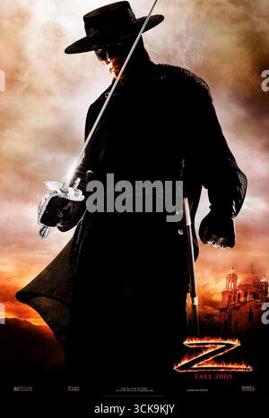 The Legend of Zorro (2005) von Martin Campbell mit Antonio Banderas als Zorro, der sich mit Geheimnissen, familiären Auseinandersetzungen und einer gefährlichen Verschwörung konfrontiert sieht, die die Zukunft Kaliforniens bedroht. Foto eines Originalposters mit US-Schriftzeichen aus dem Jahr 2005, das NUR FÜR REDAKTIONELLE ZWECKE VERWENDET WIRD. Quelle: BFA / Sony Pictures Entertainment Stockfoto
