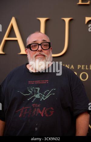 Madrid, Spanien. August 2025. Am 10. September 2025 nimmt er an der Premiere des Films El Cautivo unter der Regie von Alejandro Amenábar in der Cine Callao in Madrid Teil. Der Film mit Julio Peña Fernández, Alessandro Borghi, Miguel Rellán, Fernando Tejero, Luna Berroa, Luis Callejo, José Manuel Poga, Albert Salazar, Juanma Muniagurria, Jorge Asín, Mohamed Said und Walid Charaf erzählen die Geschichte von Miguel de Cervantes' Gefangenschaft in Algier im Jahr 1575. Der Film wird am 12. September in den spanischen Kinos veröffentlicht. Quelle: CORDON PRESS/Alamy Live News Stockfoto