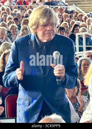 9/2025 Hiolmdel, NJ Hermans Hermits Frontmann Peter Noone tritt im PNC Bank Arts Center John Barrett/PHOTOlink auf Stockfoto