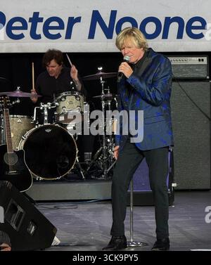 9/2025 Hiolmdel, NJ Hermans Hermits Frontmann Peter Noone tritt im PNC Bank Arts Center John Barrett/PHOTOlink auf Stockfoto